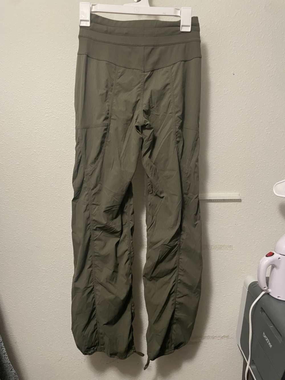 Lululemon Dance Studio Pants Green Size 2 Gorpcore Athleisure stretchy comfort - Picture 7 of 11